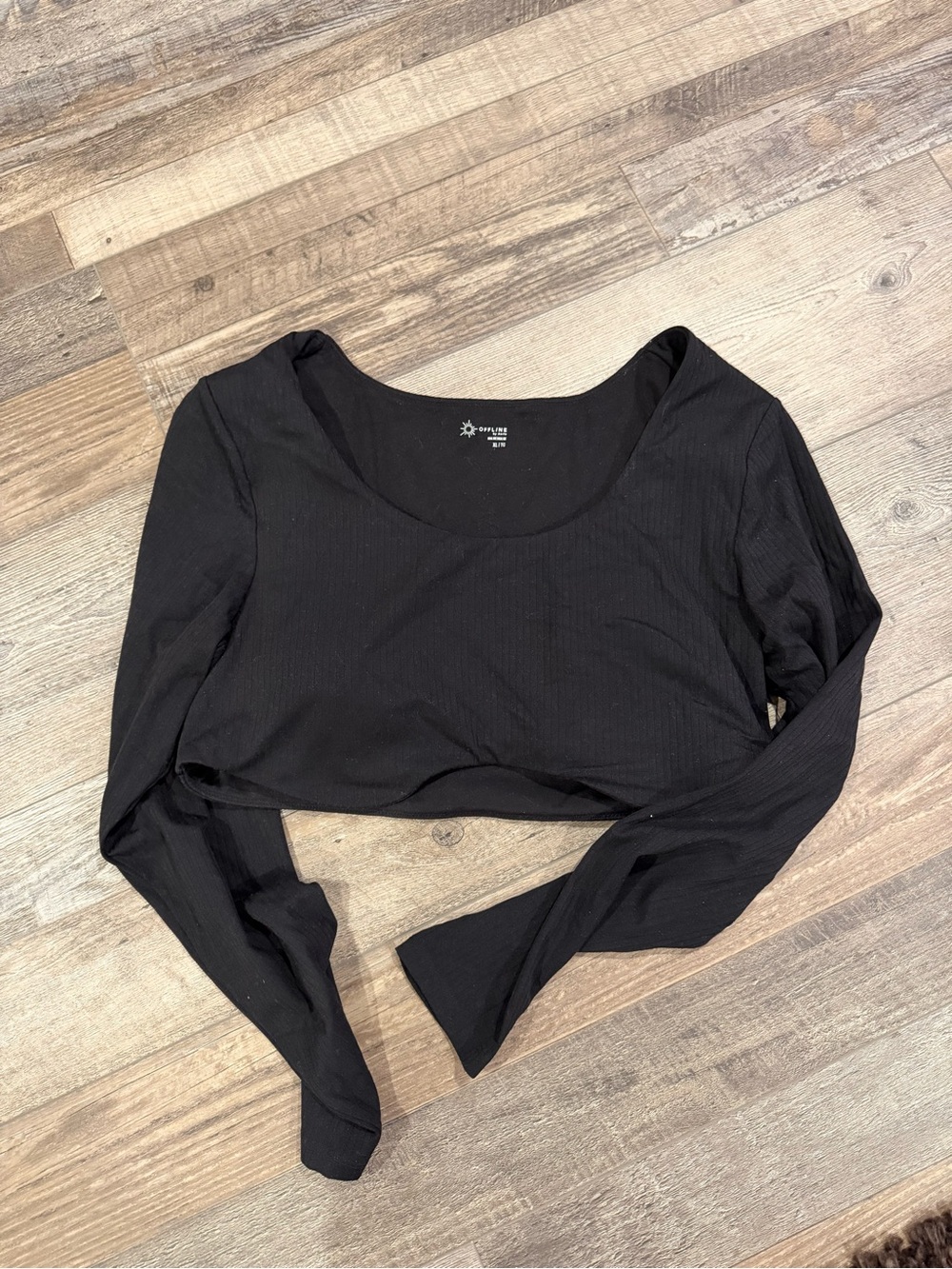 aerie Black Ribbed Long-Sleeve Scoop Crop Top